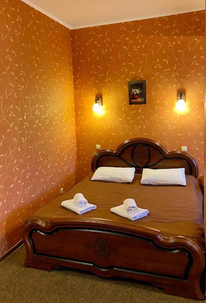 בוריספיל Golden Lion Hotel מראה חיצוני תמונה
