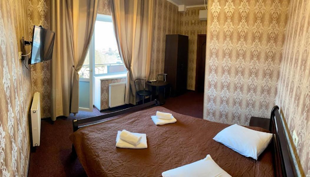 בוריספיל Golden Lion Hotel מראה חיצוני תמונה