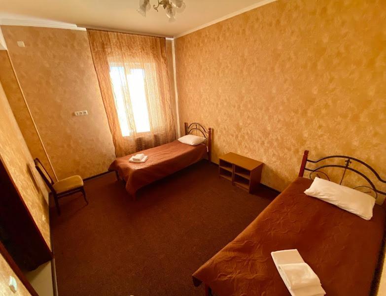 בוריספיל Golden Lion Hotel מראה חיצוני תמונה